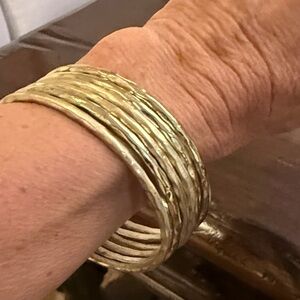 Elegant Gold Bangle Bracelet Set
